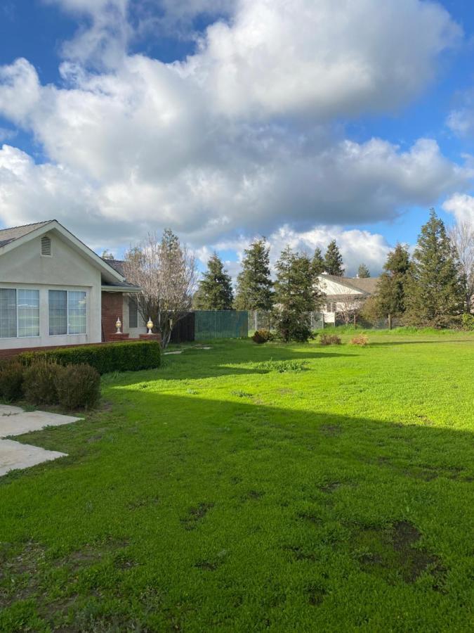 Beautiful Peaceful Desirable Home In Madera Rancho Zewnętrze zdjęcie